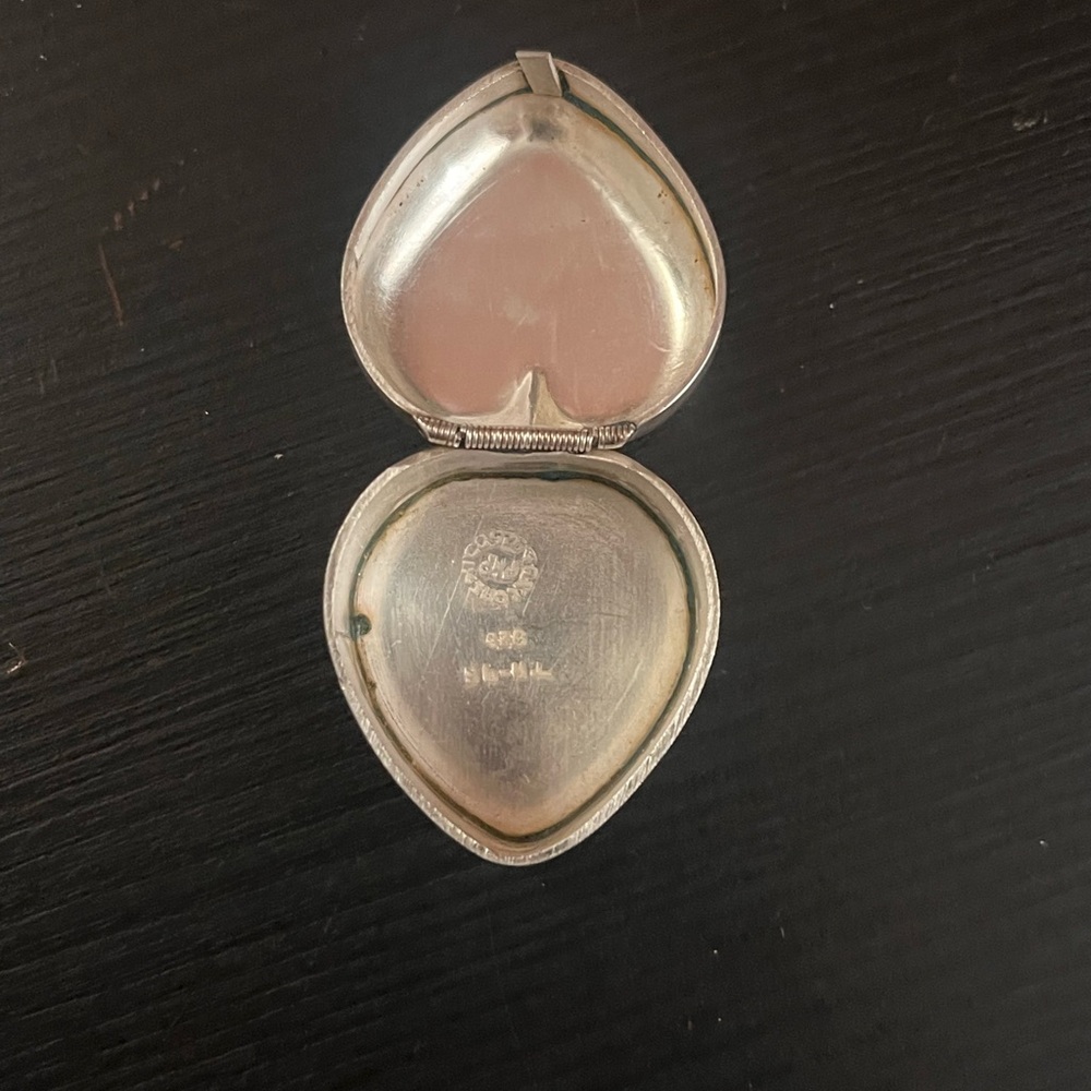 TH-46 Taxco Heart Box Sterling Silver